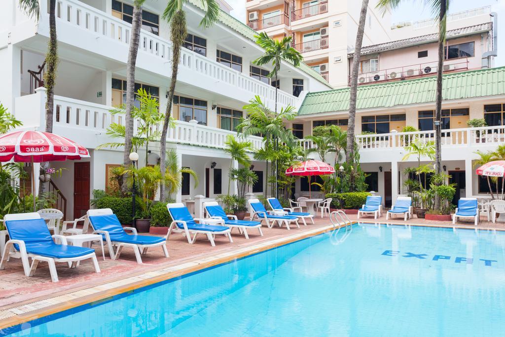 The Expat Hotel Patong Экстерьер фото