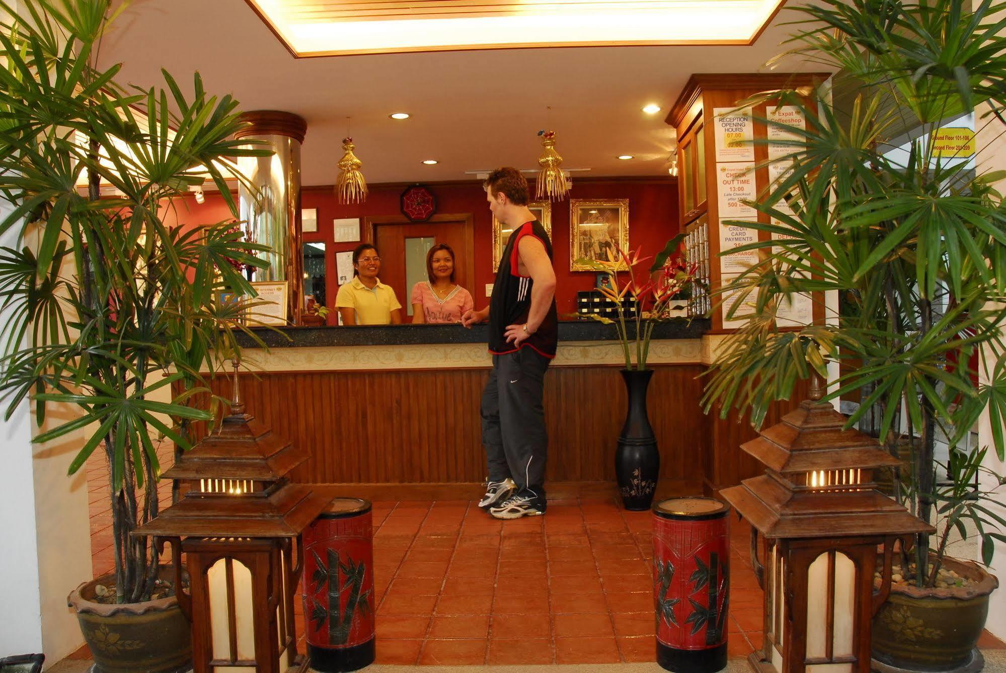 The Expat Hotel Patong Экстерьер фото